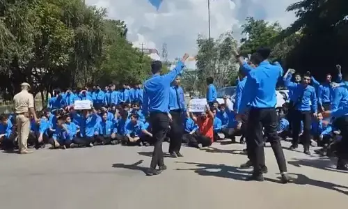 मणिपुर सरकार ने छात्रों के आंदोलन के बाद फिर से 5 दिनों के लिए इंटरनेट पर लगाया प्रतिबंध