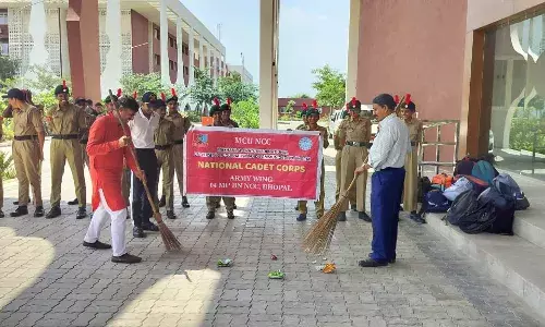 एमसीयू में एनसीसी ने चलाया स्वच्छता जागरूकता अभियान, इलेक्ट्रॉनिक मीडिया विभाग के विभागाध्यक्ष रहें मौजूद