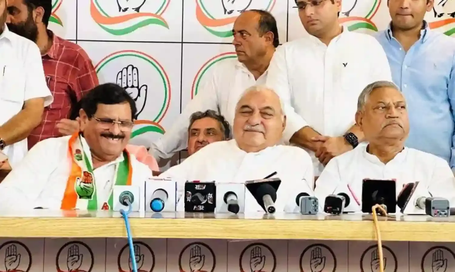 अहीरवाल क्षेत्र में भाजपा को झटका, कांग्रेस में शामिल हुए पूर्व मंत्री जगदीश यादव