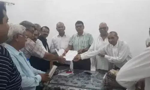 एडवोकेट प्रोटेक्शन एक्ट व राजस्व प्रकरणों की समस्याओं को लेकर अधिवक्ताओं ने सौंपा ज्ञापन