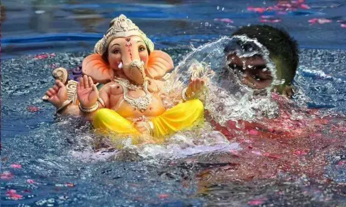 महाराष्ट्र में गणेश प्रतिमा विसर्जन में 12 लोगों की मौत