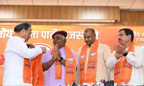 वसुंधरा गुट के नेता देवी सिंह भाटी फिर से भाजपा में शामिल वसुंधरा गुट के नेता देवी सिंह भाटी फिर से भाजपा में शामिल