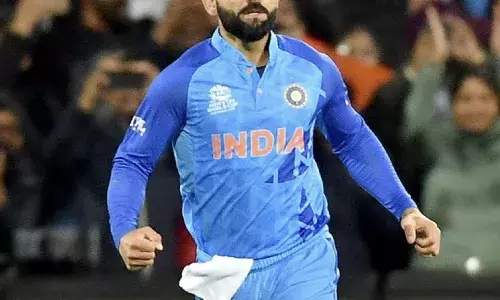 विराट कोहली को असाधारण क्षेत्ररक्षण कौशल के लिए जोंटी रोड्स से प्रशंसा मिली