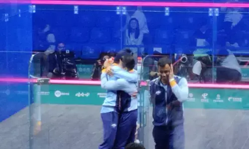 भारत ने रोमांचक मुकाबले में पाकिस्तान को हराकर पुरुष स्क्वैश टीम का स्वर्ण पदक जीता