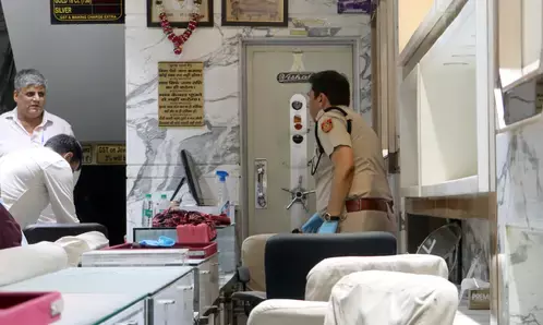 चाेर ने अकेले ही 18 घंटे में दिया नापाक काम को अंजाम