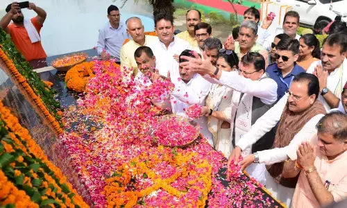 मुख्यमंत्री धामी ने आंदोलनकारियों को दी श्रद्धांजलि