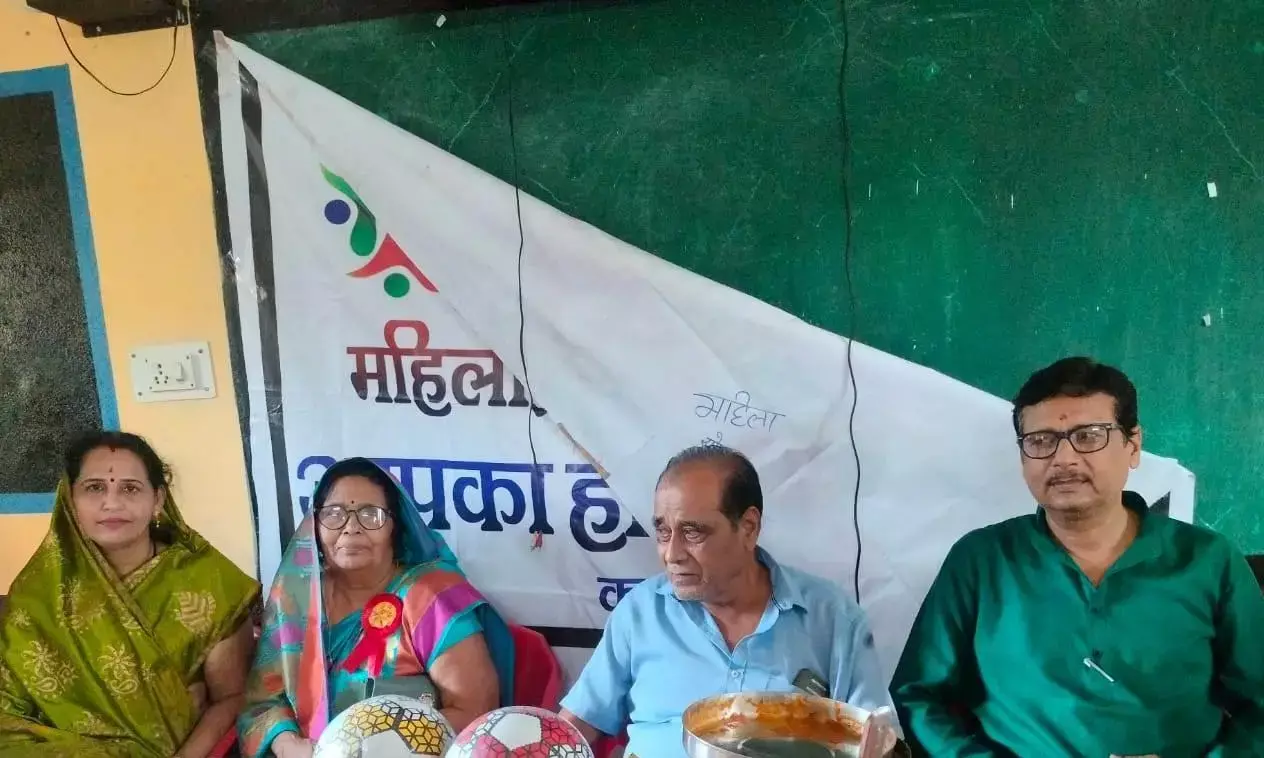 कायस्थ समाज ने छात्रावास में मनाई महात्मा गांधी व लाल बहादुर शास्त्री की जयंती
