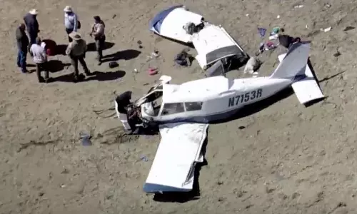 अमेरिका में विमान दुर्घटना में चार की मौत