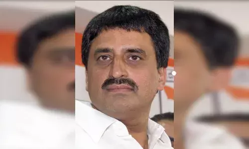 पूर्व भाजपा मंत्री का दावा, मकर संक्रांति के बाद कर्नाटक में कांग्रेस सरकार गिर जाएगी पूर्व भाजपा मंत्री का दावा, मकर संक्रांति के बाद कर्नाटक में कांग्रेस सरकार गिर जाएगी