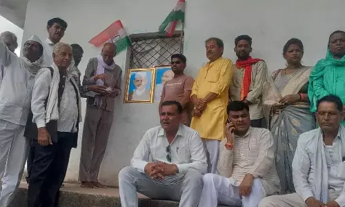 ब्लाक कांग्रेस कमेटी व विधानसभा युवा कांग्रेस ने मनाई महात्मा गांधी व लाल बहादुर शास्त्री की जयंती