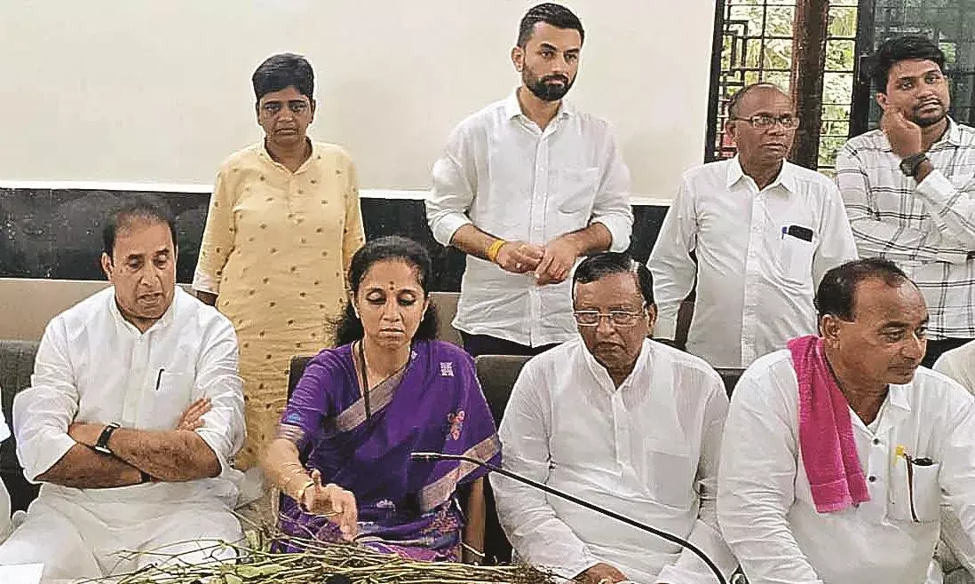 या तो पेपर फूटा है या फिर पूरा गोलमाल है