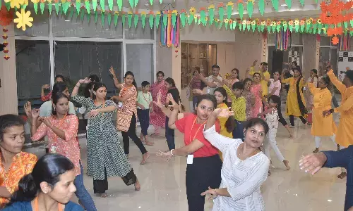 भास्कर गरबा-2023 : वर्कशॉप की रंगारंग शुरुआत, थिरके कदम भास्कर गरबा-2023 : वर्कशॉप की रंगारंग शुरुआत, थिरके कदम