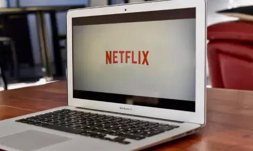 नेटफ्लिक्स चलाना हो सकता है महंगा, कीमत बढ़ाने का बना रही प्लान कंपनी नेटफ्लिक्स चलाना हो सकता है महंगा, कीमत बढ़ाने का बना रही प्लान कंपनी