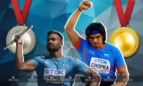 नीरज चोपड़ा ने डिफेंड किया अपना एशियन गेम्स टाइटल, लगातार दूसरी बार जमाया गोल्ड पर कब्जा, किशोर जेना ने जीता सिल्वर मेडल नीरज चोपड़ा ने डिफेंड किया अपना एशियन गेम्स टाइटल, लगातार दूसरी बार जमाया गोल्ड पर कब्जा, किशोर जेना ने जीता सिल्वर मेडल