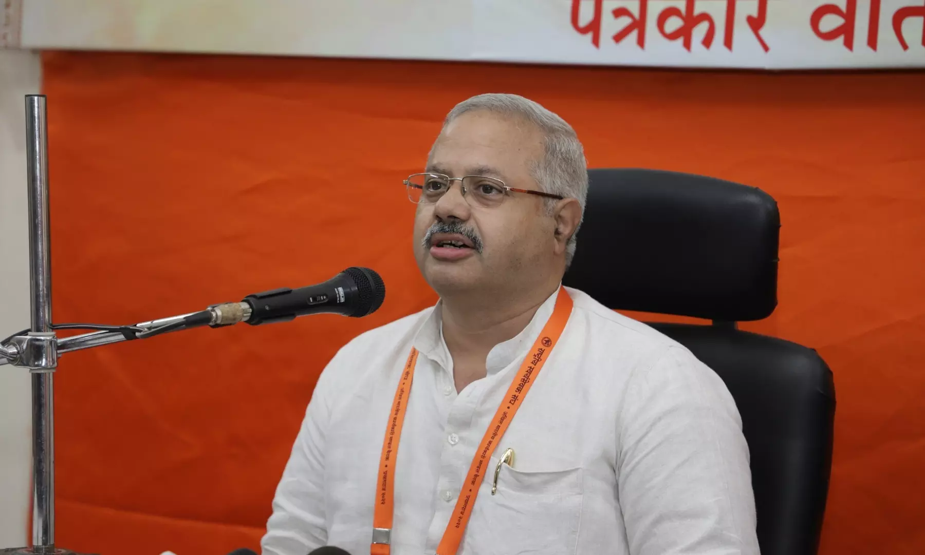 शहरों के नाम बदलने को भी धर्मनिरपेक्षता बनाम साम्प्रदायिकता का मुद्दा बनाया जा रहा है शहरों के नाम बदलने को भी धर्मनिरपेक्षता बनाम साम्प्रदायिकता का मुद्दा बनाया जा रहा है