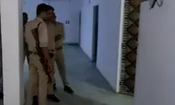 प्रेमी-प्रेमिका ने होटल में फंदा लगाकर जीवन लीला खत्म की प्रेमी-प्रेमिका ने होटल में फंदा लगाकर जीवन लीला खत्म की