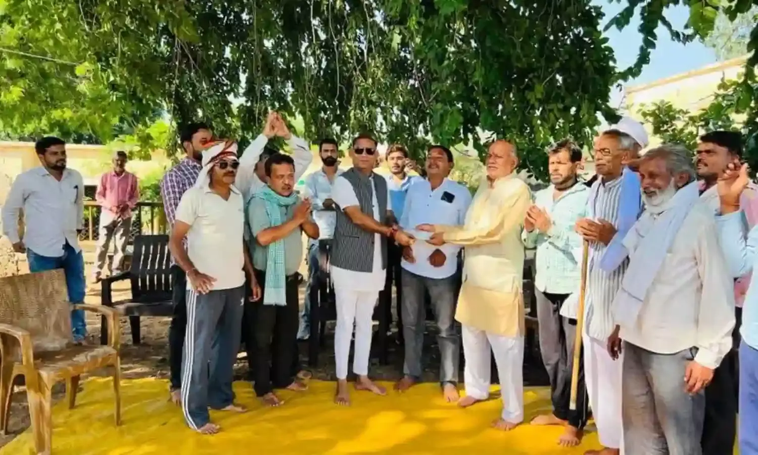धार्मिक आयोजन में डॉ. अमित ने १ लाख ५१ हजार रूपए की दी सहयोग राशि