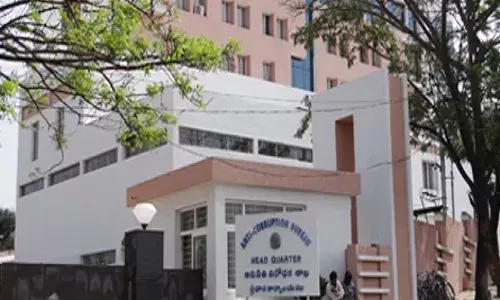 हैदराबाद में पब मालिक से रिश्वत मांगने के आरोप में दो पुलिसकर्मियों के खिलाफ केस दर्ज