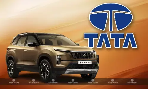 टाटा सफारी फेसलिफ्ट जल्द होगी लॉन्च, कंपनी ने शुरू की बुकिंग