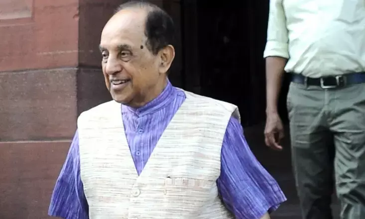 चीन द्वारा अधिग्रहीत जमीन के बारे में स्वामी की याचिका पर दिल्ली हाई कोर्ट ने केंद्र से मांगा जवाब
