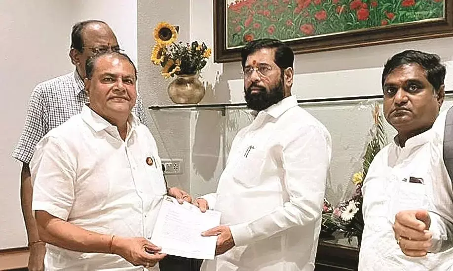 ठेकेदारी पद्धति से कर्मचारियों की नियुक्ति करनेवाला शासन निर्णय तत्काल रद्द करने की मांग