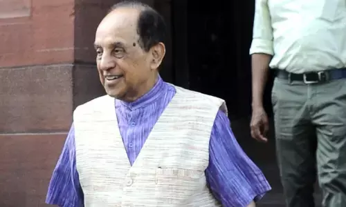 चीन द्वारा अधिग्रहीत जमीन के बारे में स्वामी की याचिका पर दिल्ली हाई कोर्ट ने केंद्र से मांगा जवाब चीन द्वारा अधिग्रहीत जमीन के बारे में स्वामी की याचिका पर दिल्ली हाई कोर्ट ने केंद्र से मांगा जवाब