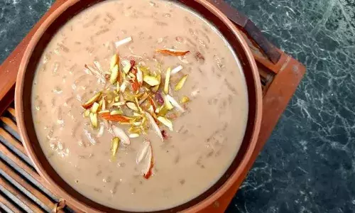 नवरात्रि पर माता रानी को लगाएं गुड़ की खीर का भोग, इस आसान रेसिपी से