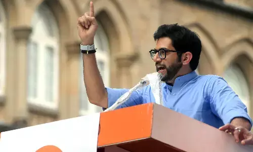 आदित्य ठाकरे ने चुनाव आयोग से पूछा : महाराष्ट्र में उपचुनाव क्यों नहीं  आदित्य ठाकरे ने चुनाव आयोग से पूछा : महाराष्ट्र में उपचुनाव क्यों नहीं
