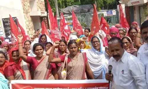 आशा वर्क : मांग पूरी न होने पर 18 से राज्य में बेमियादी आंदोलन आशा वर्क : मांग पूरी न होने पर 18 से राज्य में बेमियादी आंदोलन