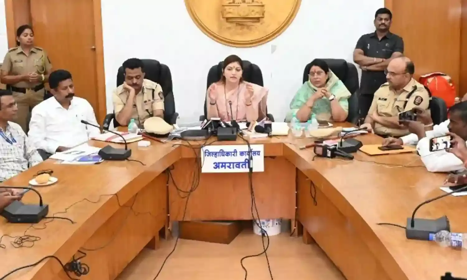 पारिवारिक हिंसा के मामले बढ़ा रहे परेशानी : चाकणकर