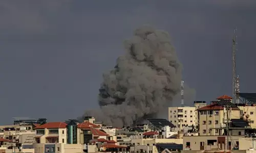 इजरायली हवाई हमले में हमास नेता के रिश्तेदार मारे गए