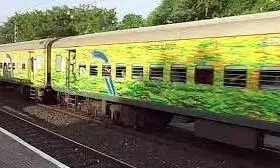 नागपुर विभाग के 9 स्टेशनों पर स्थानीय कला को बढ़ावा नागपुर विभाग के 9 स्टेशनों पर स्थानीय कला को बढ़ावा