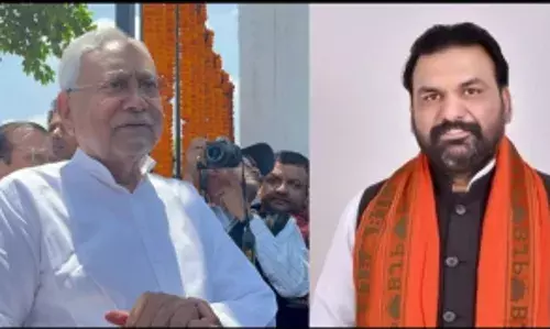 रेल हादसे पर शुरू हुई सियासत, नीतीश कुमार और सम्राट चौधरी आमने-सामने