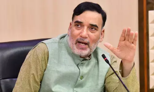 दिल्ली में पराली गलाने के लिए पांच हजार एकड़ में बायो डी-कंपोजर