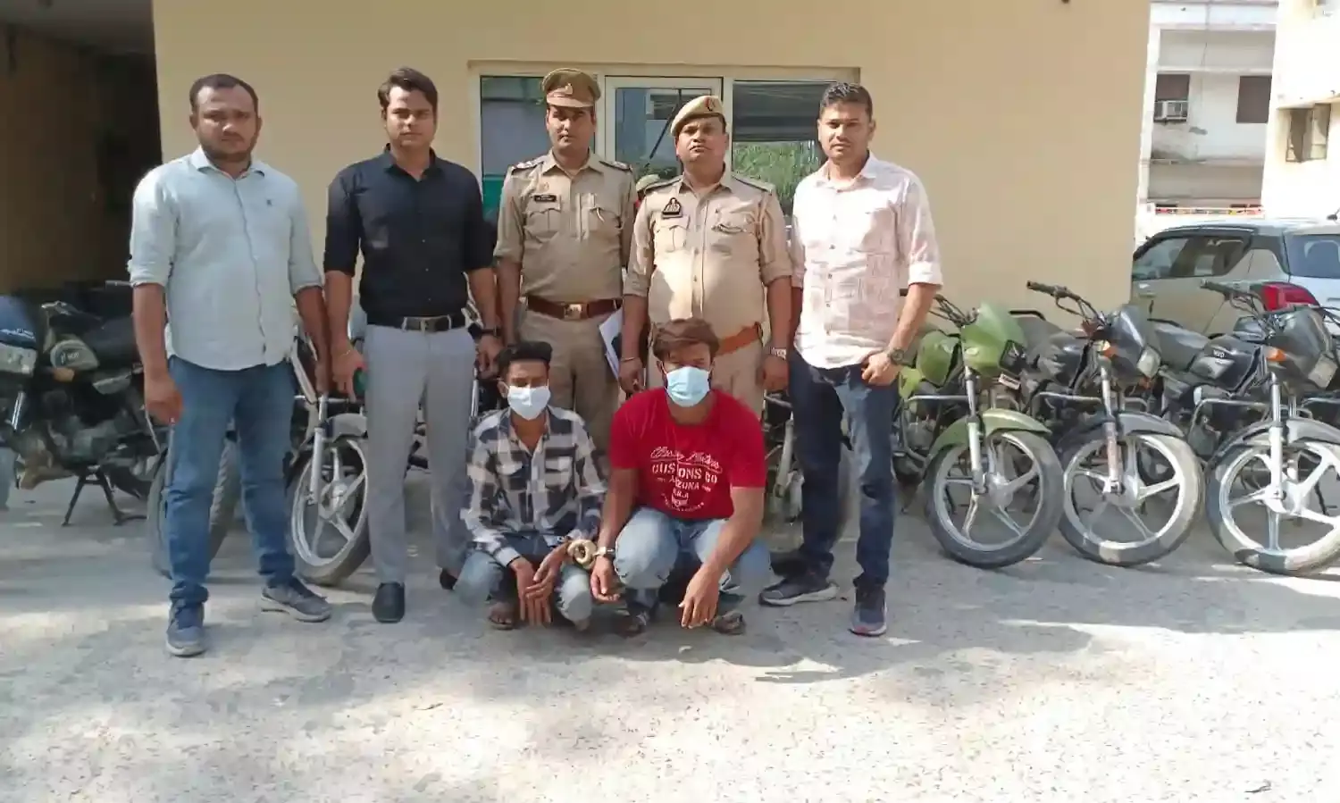 दिल्ली-एनसीआर में वाहन चोरी करने वाले दो चोर गिरफ्तार, कब्जे से 10 बाइक बरामद