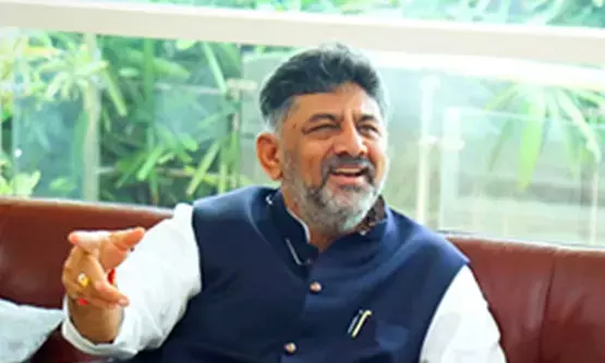 देश भर में आईटी छापे राजनीतिक मकसद से किए जा रहे