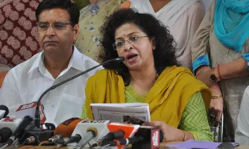 मध्य प्रदेश में सत्तारूढ़ भाजपा बड़े पैमाने पर भ्रष्टाचार के कारण नौकरियां देने में विफल रही