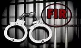 पुलिस बनकर लूट का प्रयास करने वालों को असली पुलिस ने पकड़ा