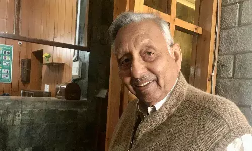 लोग बीजेपी को नहीं, मोदी को वोट दे रहे हैं: मणिशंकर अय्यर