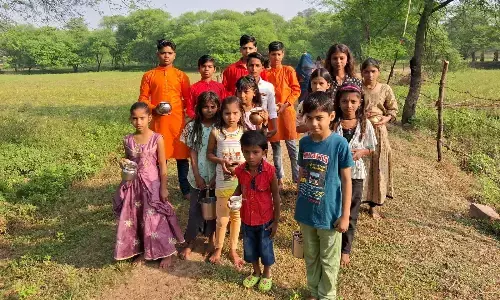 नवरात्रि के पहले दिन देवी मंदिरों में उमड़े भक्त