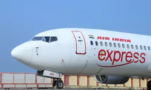 एयर इंडिया एक्सप्रेस के विमान को मेडिकल इमरजेंसी के कारण कराची में उतारा गया एयर इंडिया एक्सप्रेस के विमान को मेडिकल इमरजेंसी के कारण कराची में उतारा गया