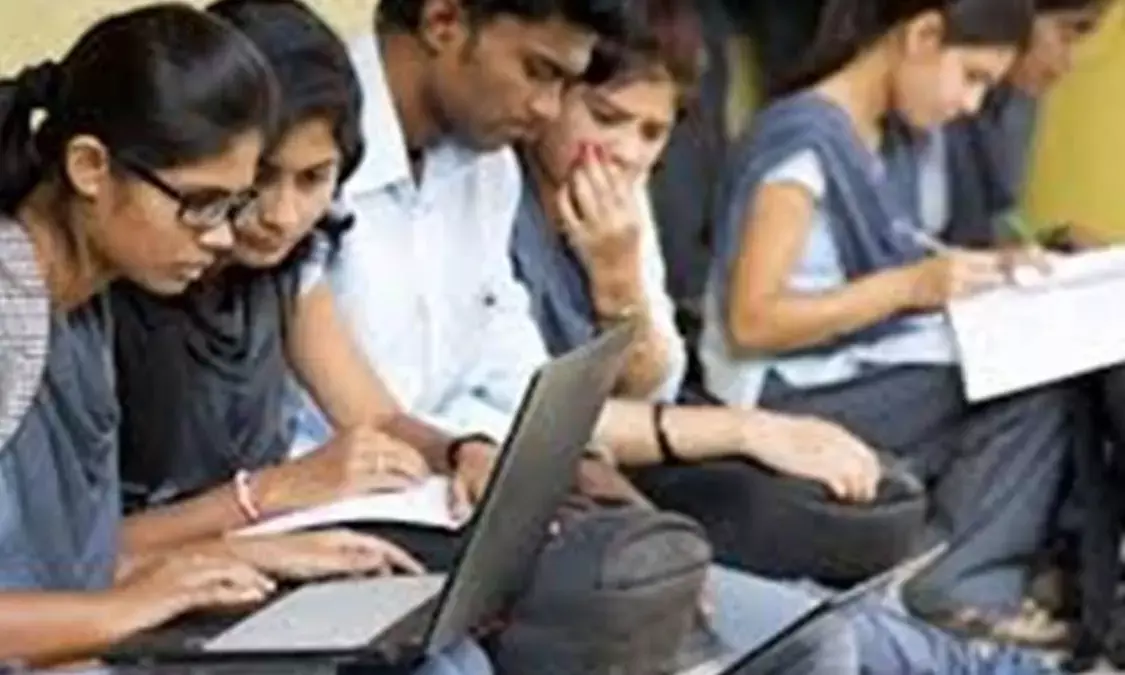 उच्च व तकनीकी शिक्षा संस्थानों के विद्यार्थियों के लिए जल्द ऐच्छिक बीमा