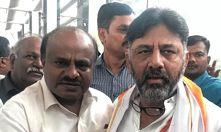 कर्नाटक में एचडीके बनाम डीकेएस की लड़ाई तेज, जद (एस) ने शिवकुमार को अतिक्रमणकारी बताया