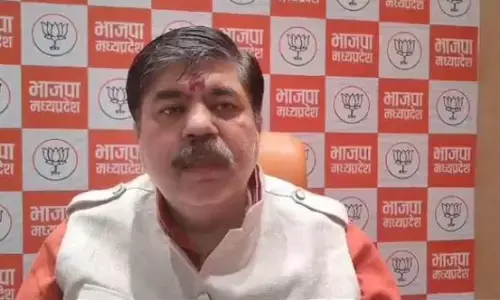 भाजपा प्रवक्ता दुर्गेश केसवानी का कांग्रेस पर हमला, बोले - भ्रष्टाचार अत्याचार तुष्टिकरण और कपड़े फाड़ने की गारंटी है कांग्रेस पार्टी