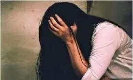 लड़की से रेप करने वाला मकान मालिक का बेटा गिरफ्तार लड़की से रेप करने वाला मकान मालिक का बेटा गिरफ्तार