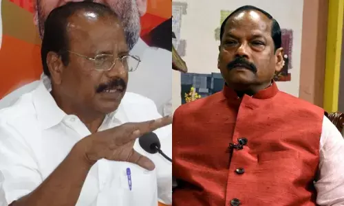 झारखंड के पूर्व सीएम रघुवर दास को ओडिशा और इंद्रसेना रेड्डी नल्लू को त्रिपुरा का राज्यपाल बनाया गया झारखंड के पूर्व सीएम रघुवर दास को ओडिशा और इंद्रसेना रेड्डी नल्लू को त्रिपुरा का राज्यपाल बनाया गया