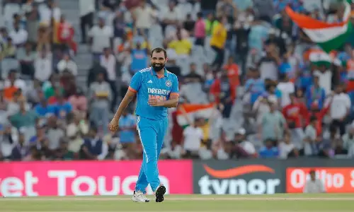 बांग्लादेश के खिलाफ शमी को मौका मिलना चाहिए : मनोज तिवारी बांग्लादेश के खिलाफ शमी को मौका मिलना चाहिए : मनोज तिवारी