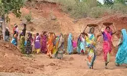 सरकारी योजनाओं का मजदूर दो बार नहीं ले पाएंगे लाभ सरकारी योजनाओं का मजदूर दो बार नहीं ले पाएंगे लाभ
