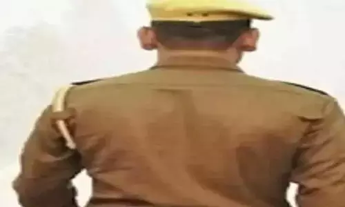 वाहन चेकिंग के दौरान कार की चपेट में आने से हैदराबाद में पुलिसकर्मी घायल