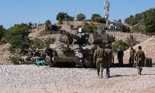 इजरायल-गाजा सीमा के पास इजरायली सैन्य गतिविधि में बढ़ोतरी देखी गई